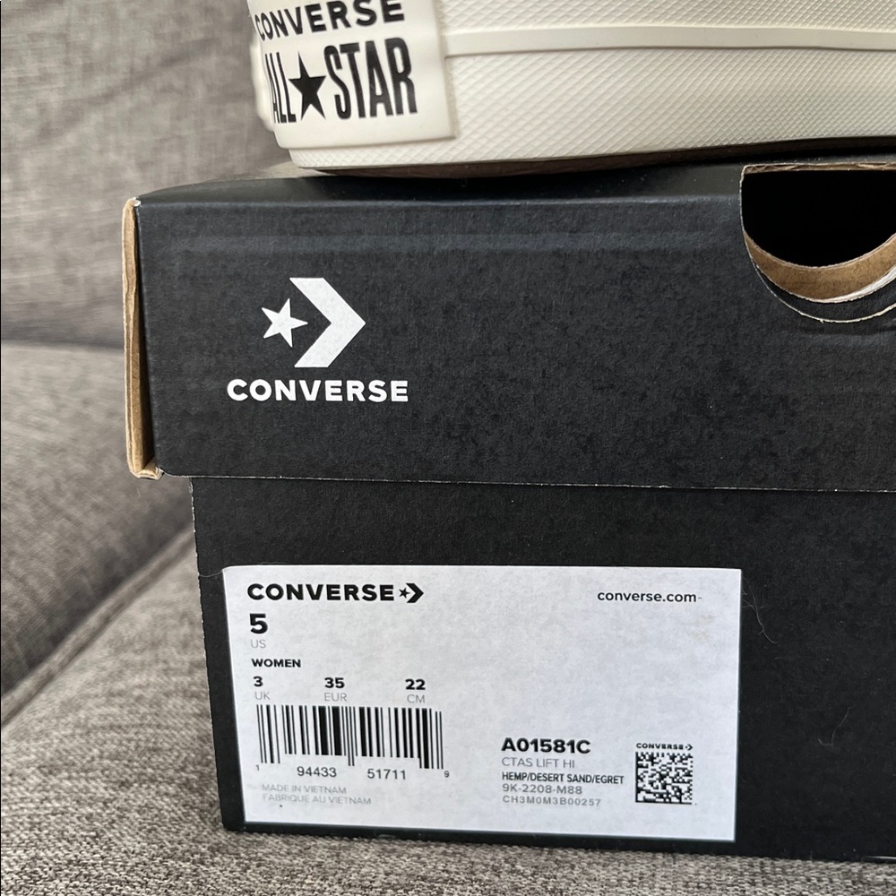 Converse Two-Tone High-Tops in Beige and White - Picture 4 of 5